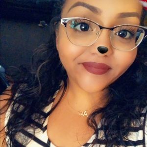 Meet your Posher, Jackie